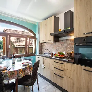 Ca' Di Ruchitt Apartment