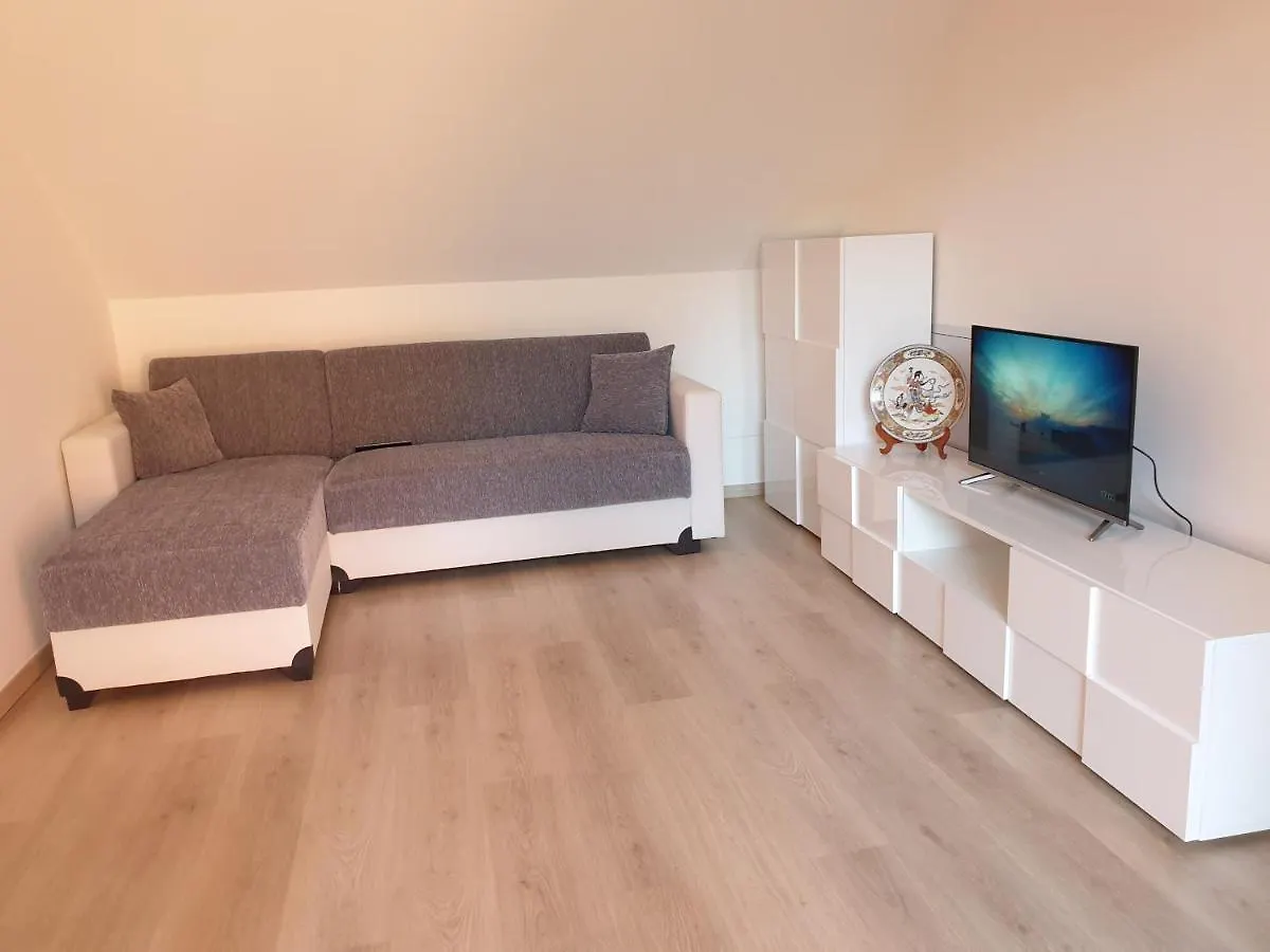 Apartment Ferienwohnung Modern Appartament Porlezza